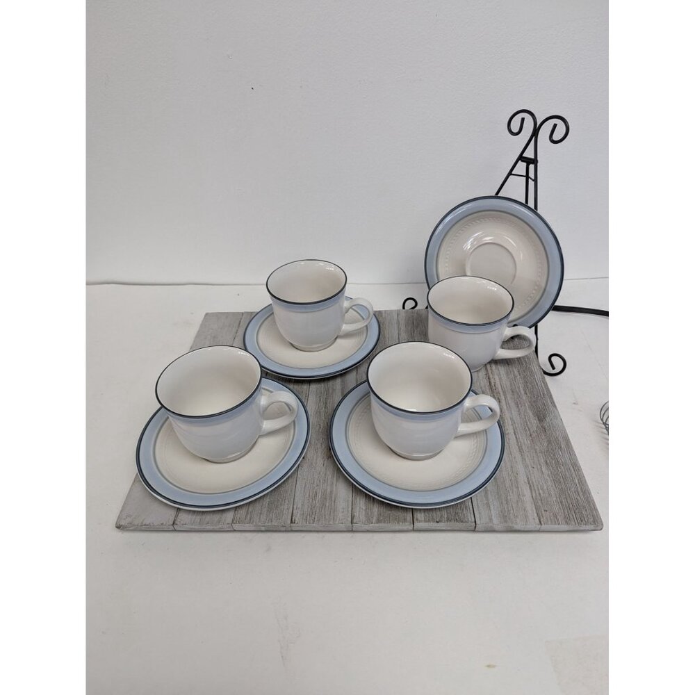 Vintage Johann Haviland Blue Bouquet Crowning Fashion Set 4 Teacups Saucers